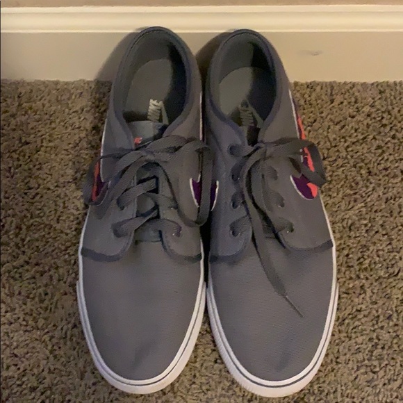 Nike Skateboarding/ lifestyle shoe - Picture 5 of 5